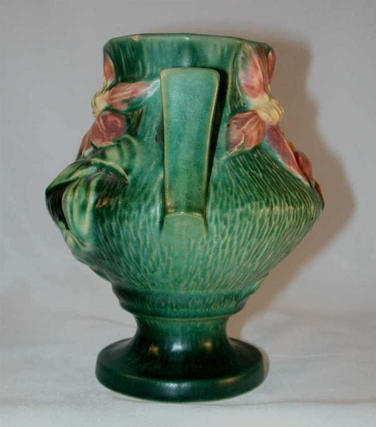 Factors that Determine the Value of Roseville Pottery