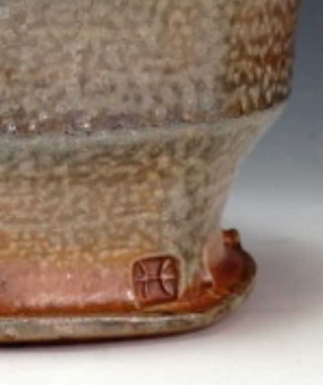 What is the H mark on pottery?