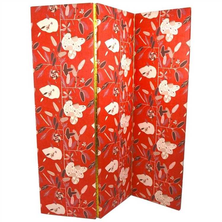 Wooden Folding Screens: Versatile Room Dividers with Artistic Flair