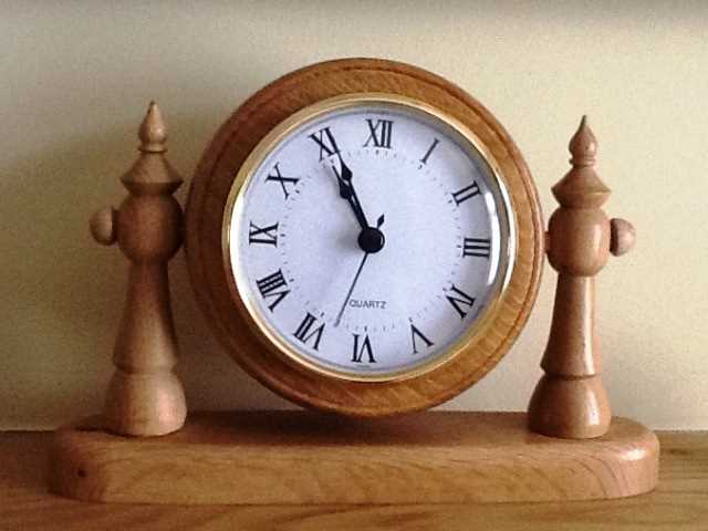 Wooden Mantel Clocks: Timeless Timekeepers for Your Fireplace