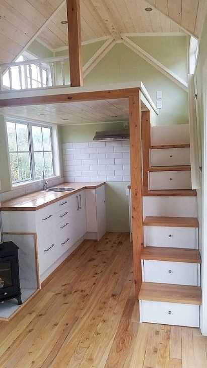 Woodworking for Tiny Homes: Space-Saving Solutions with Craftsmanship