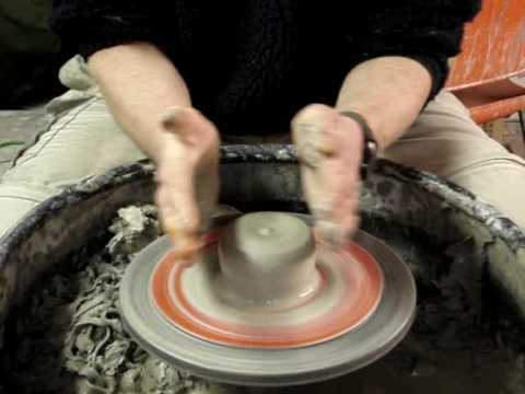How to center clay on pottery wheel