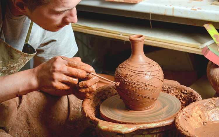 What is studio pottery