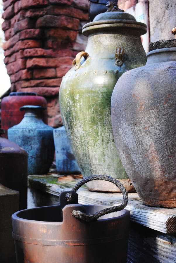 Where to sell old pottery