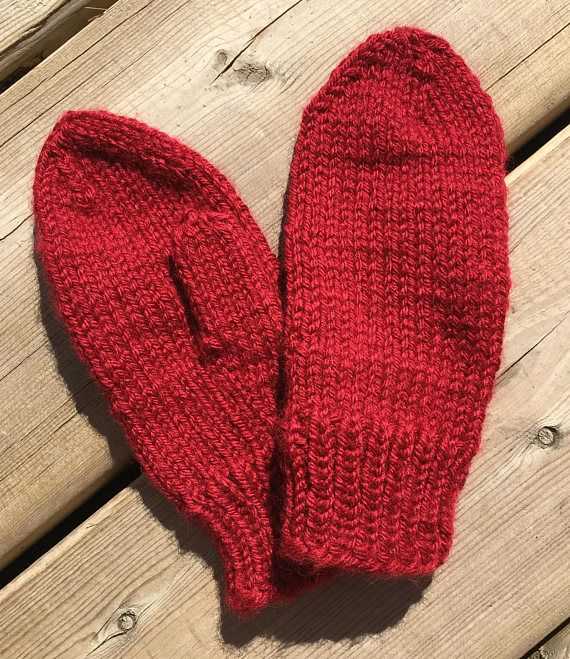 Can you knit mittens with straight needles