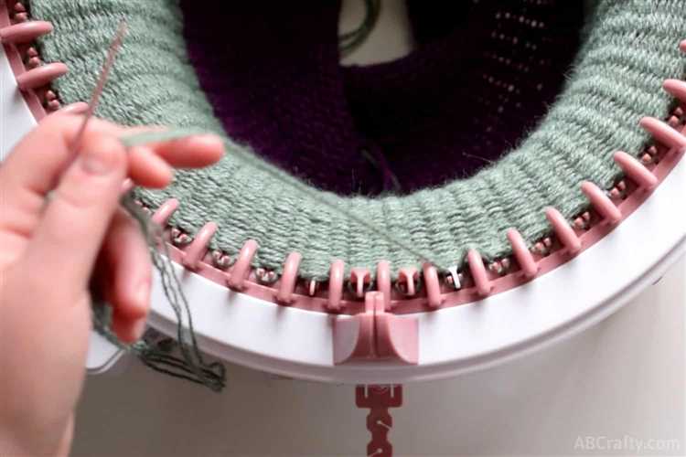 How many rows for a hat on a knitting machine