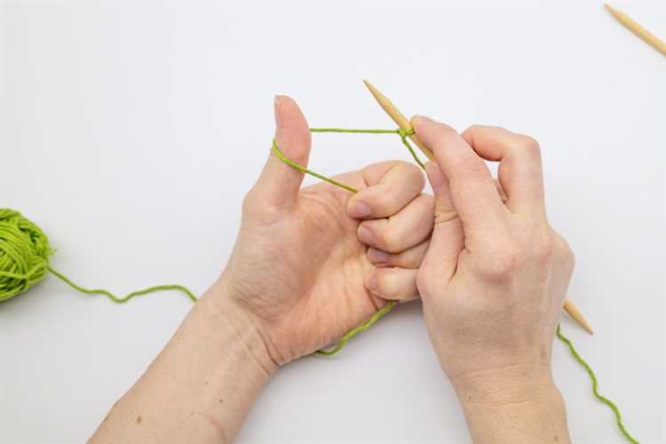 How to Cast On Knitting Stitches