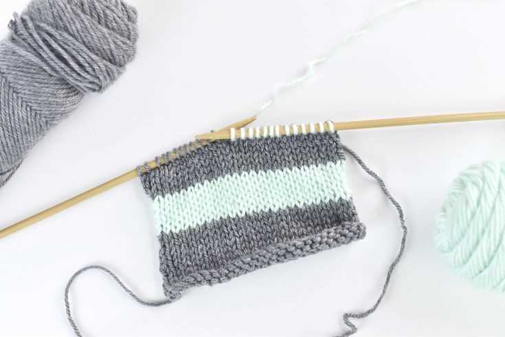 Step-by-Step Guide on Changing Yarn in Knitting