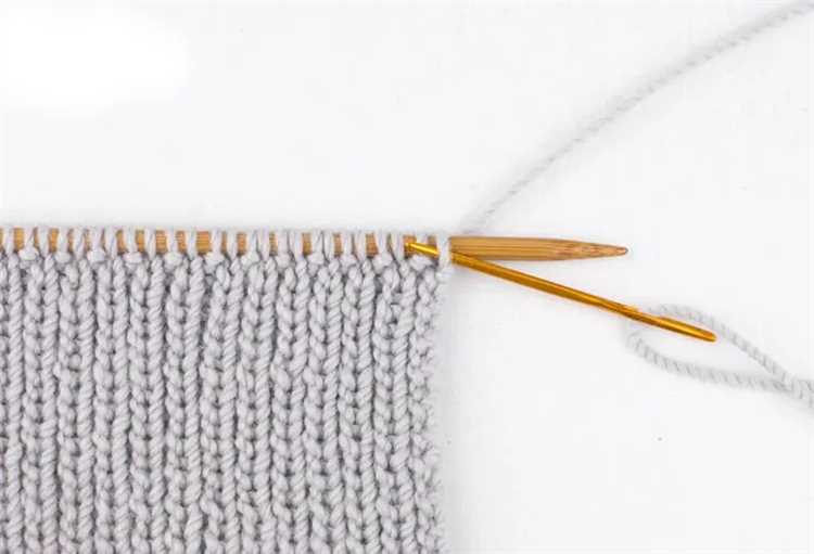 Secure the last stitch of your knitting