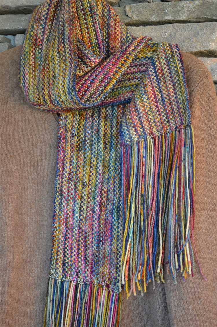 How to finish a knitted scarf