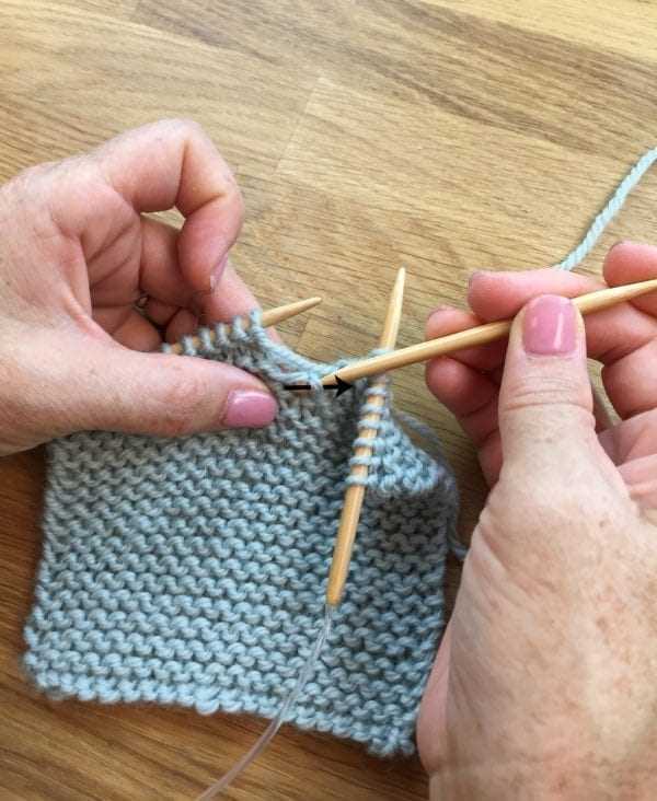 Method 1: Using a Crochet Hook