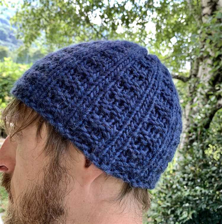 Learn How to Knit a Beanie with Circular Needles