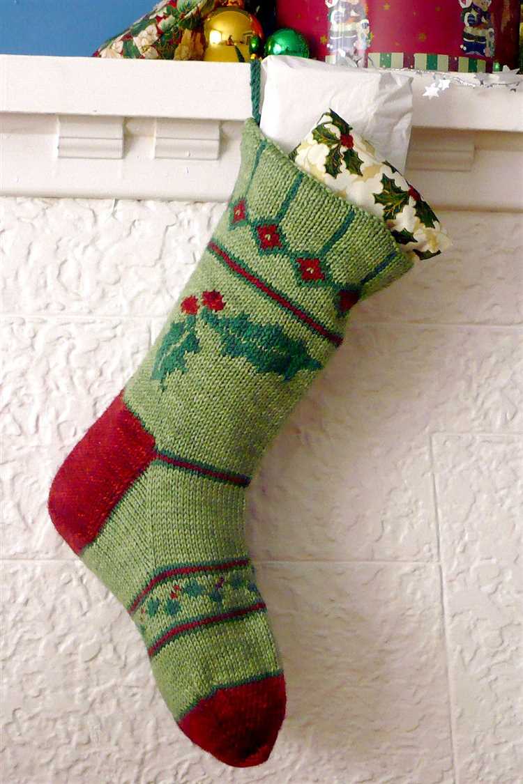 Learn How to Knit a Christmas Stocking