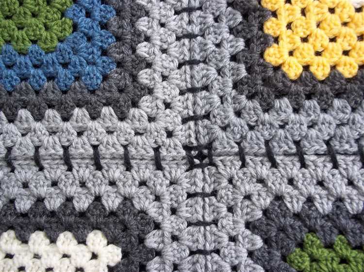 Learn how to knit a granny square