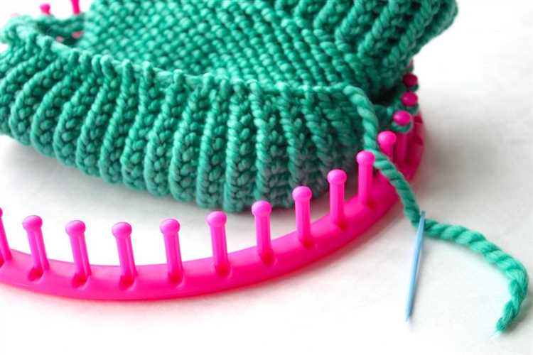 Knitting a Hat on a Round Loom: Step-by-Step Guide and Tips