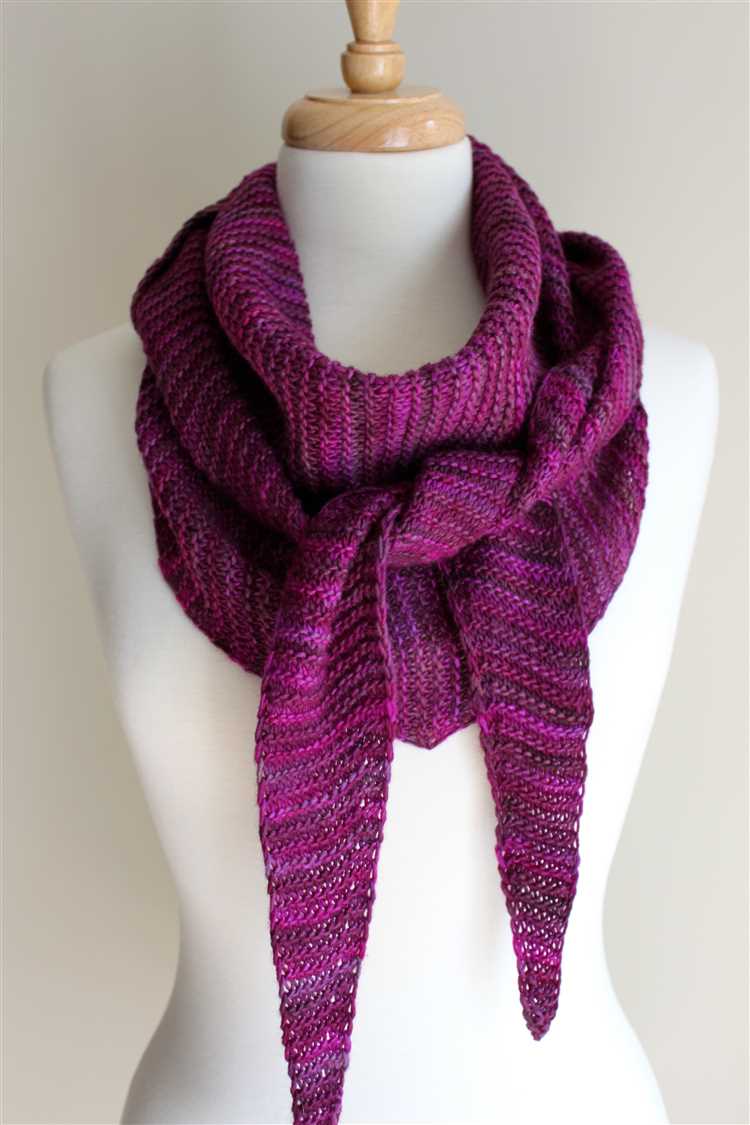 Learn How to Knit a Long Scarf