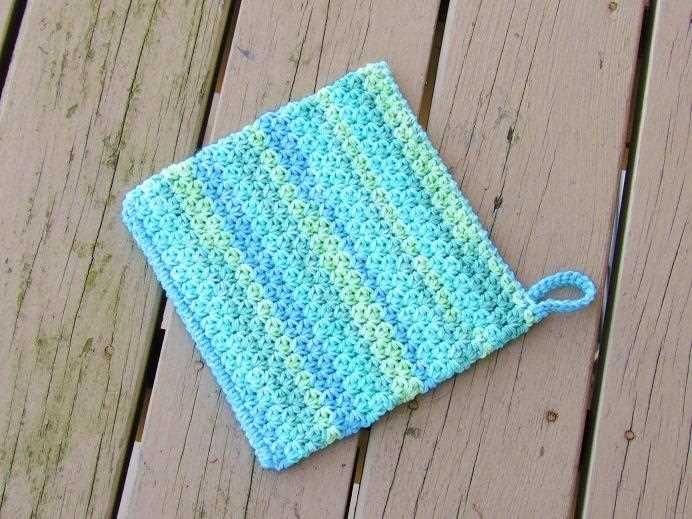 Learn how to knit a potholder step by step
