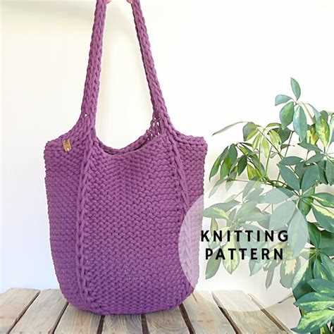 Knitting a Tote Bag: Step-by-Step Guide and Tips