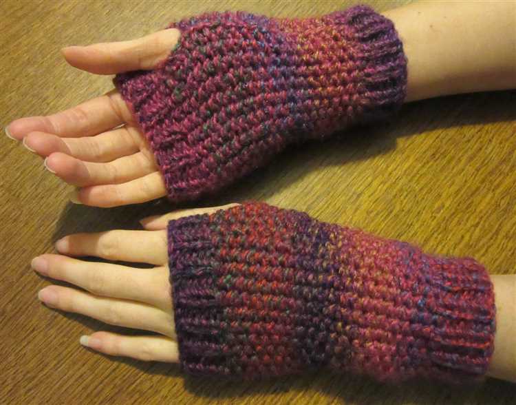 Learn How to Knit Arm Warmers: Step-by-Step Tutorial and Easy Patterns