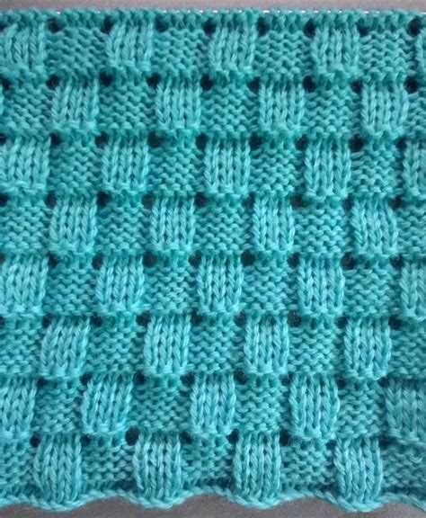 Learn to knit the checkerboard pattern