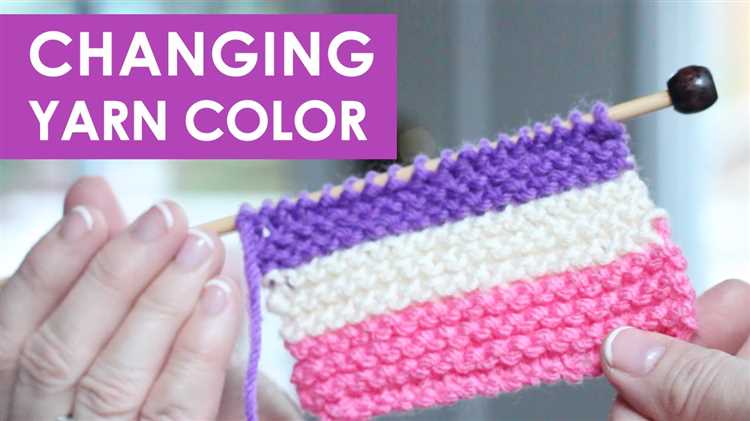 How to Knit Different Colors in the Same Row