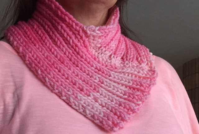 Step-by-Step Guide on Knitting a Neck Warmer