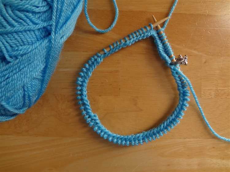 Knitting in the Round: A Step-by-Step Guide