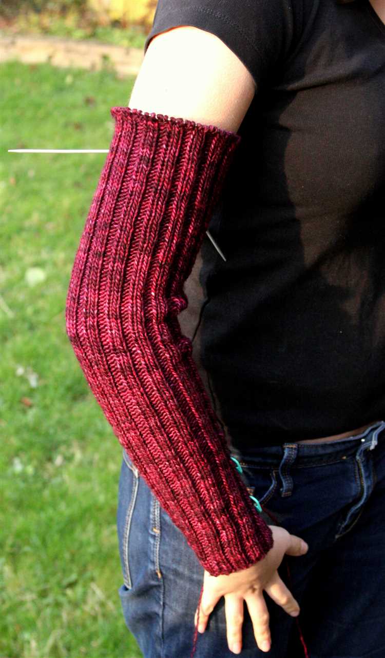 Knitting Sleeves in the Round: A Step-by-Step Guide
