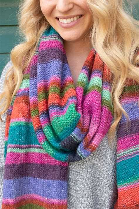 Learn to Knit a Striped Scarf in Easy Steps