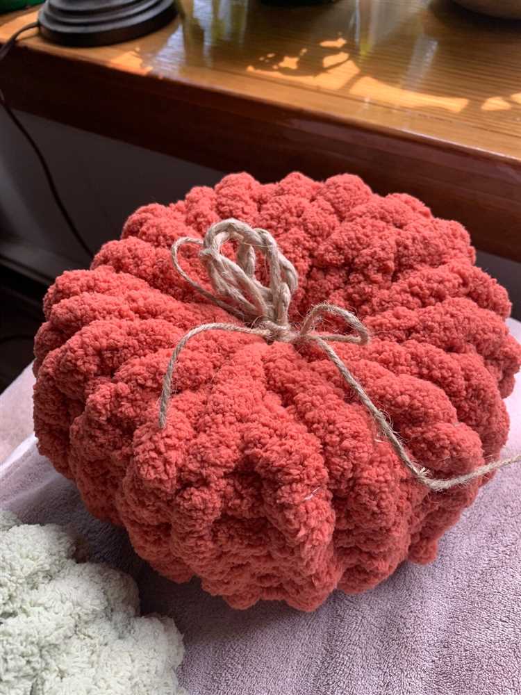 Learn how to create a chunky knit pumpkin