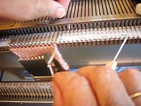 Step-by-Step Guide: Making a Panel with a Knitting Machine