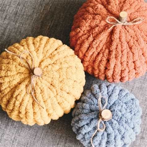 Learn How to Make Chunky Knit Pumpkins