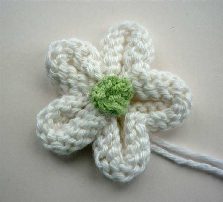 Learn how to make knitted flowers