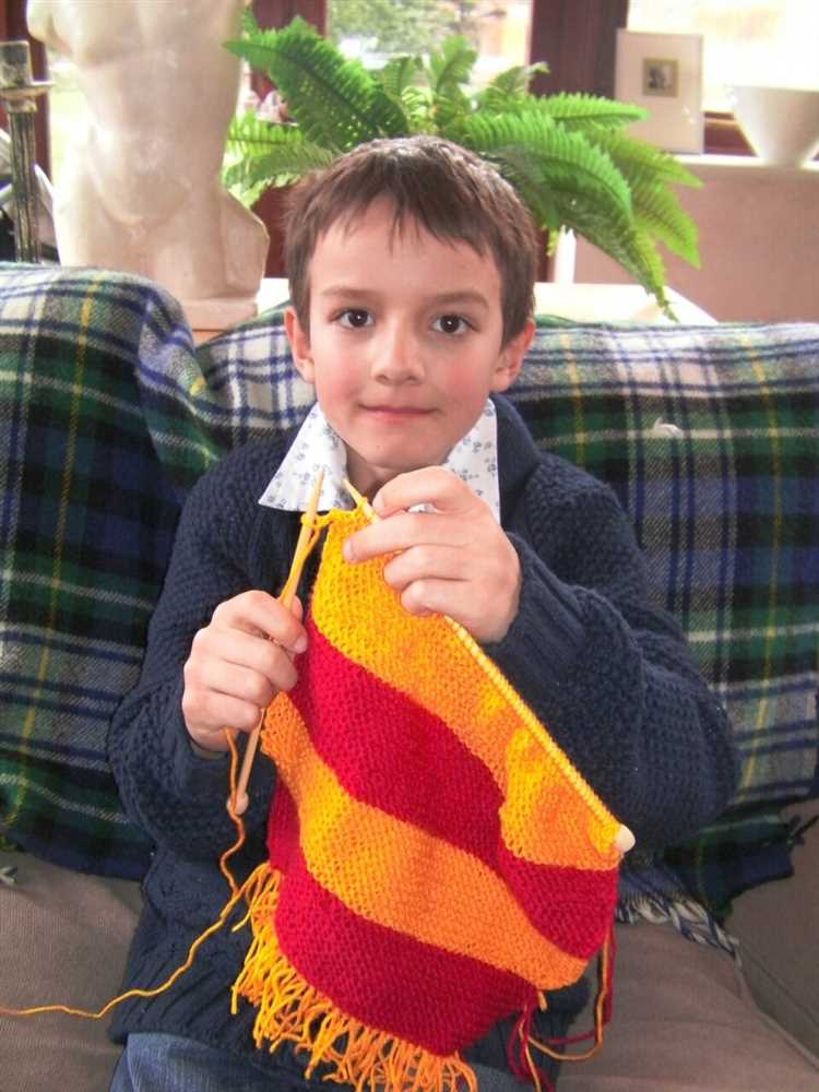 Teaching a child how to knit: Tips and techniques