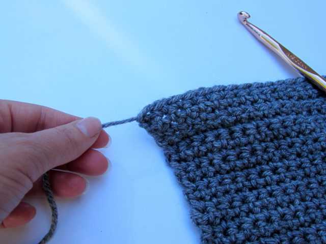 How to tie off knitting