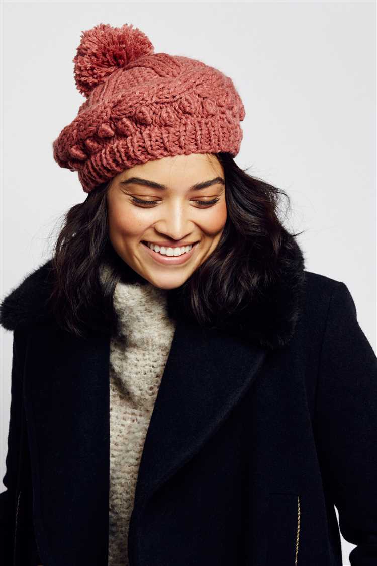 Styling a Knit Beret for a Casual Look