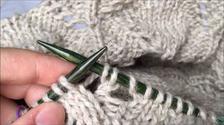 How to yarn over when knitting