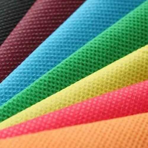 Woven Polyester: Characteristics and Uses