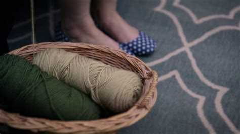  Exploring the Serene World of Knitting 