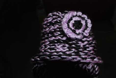What can you make with a knitting loom