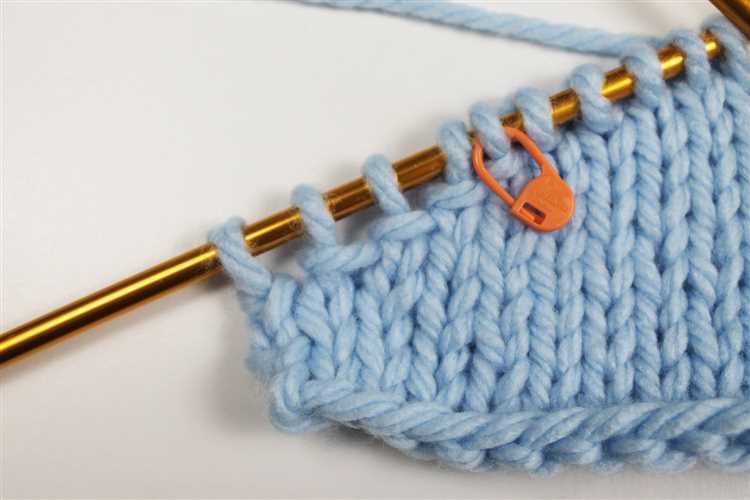 What is a short row in knitting